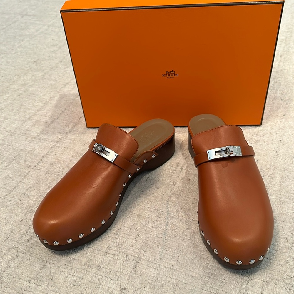 Hermes Signature Lock Clogs. 100 percent authentic